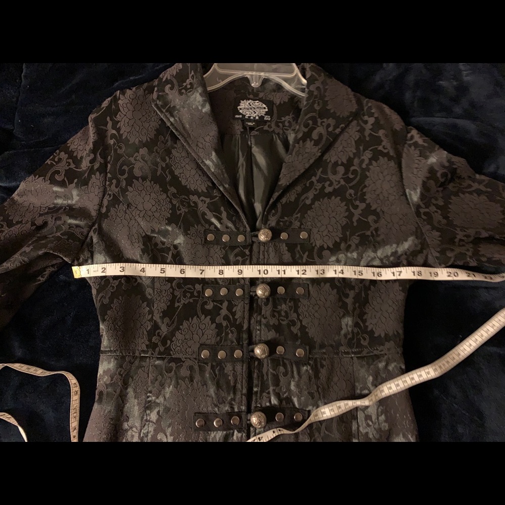 Hearts & Roses Coat - Picture 8 of 8